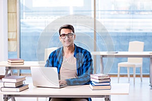 Student in telelearning distance learning concept reading in lib