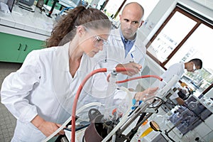 Students working on engineering class project