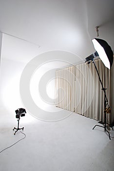 Studio lighting equipment