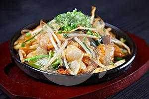 Stir-fried Beef Entrails And Vegetables photo