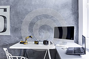 Study room with decorative wall finish idea photo