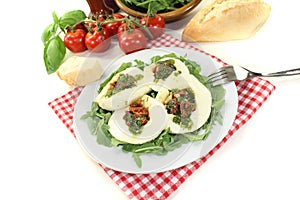 Stuffed mozzarella with basil