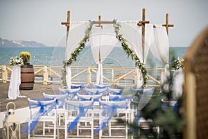 A stunning outdoor wedding ceremony