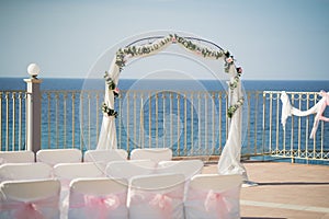 A stunning outdoor wedding ceremony