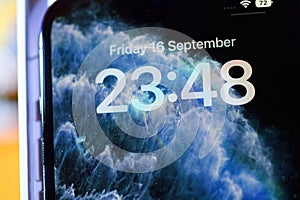 Stunningly Bold Font on Iphone 14 Pros Retina Hdr Display