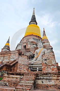 Stupa at Wat yai