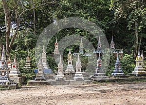 Stupas near Bang Saphan