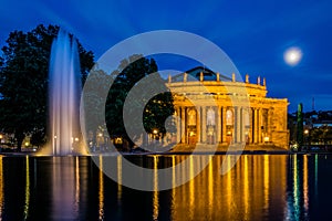 Stuttgart Staatstheater Twilight Blue Sky Moon Reflection Water