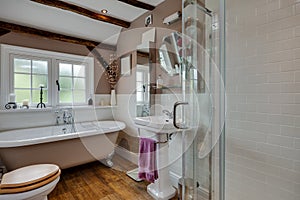 Stylish luxury traditional bathroom