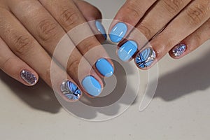 Stylish manicure design