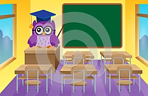 Stylized school owl theme image 9