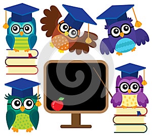 Stylized school owls theme set 1