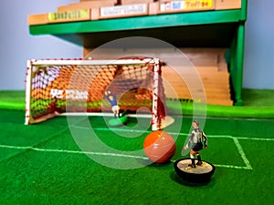 Subbuteo football men vintage toys