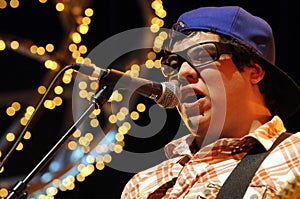 Sublime performing live.