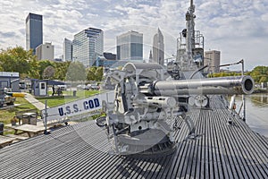 Submarine Memorial USS Cod 5 inch deck gun