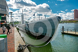 Submarine, sunken Japanese warship of World War II