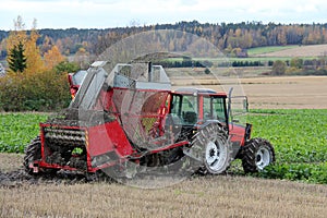 Sugar Beet Harvester