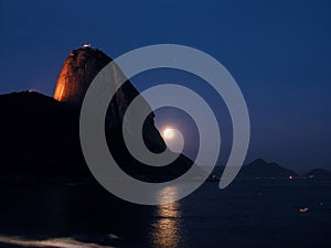 Sugar-Loaf at night photo