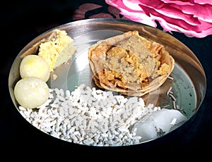 Suji Halwa with Puri or Sooji Halwa