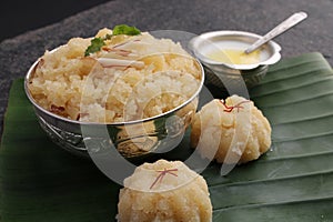 Suji ka halwa or ravyacha sheera photo