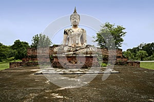 Sukhothai buddha statue temple ruins thailand