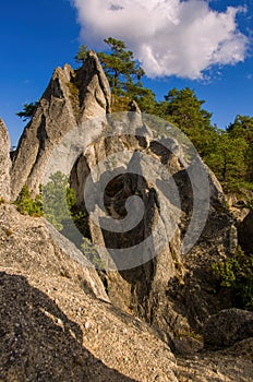 Súľovská skala na Slovensku, vyhledávaná turistická lokalita.