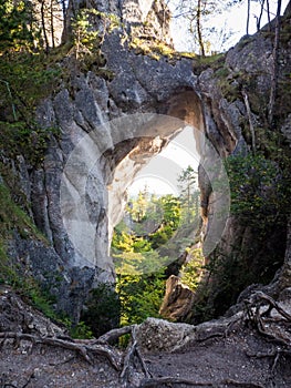 Súľovské skaly, prírodná rezervácia na Slovensku s gotickou skalnou bránou