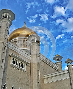 Sultan Omar Ali Saifuddien Mosque