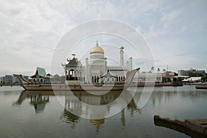 Sultan Omar Ali Saifuddin Mosque in Bandar Seri Begawan - Brunei