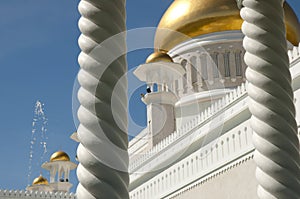 Sultan Omar Ali Saifuddin Mosque - Bandar Seri Begawan - Brunei