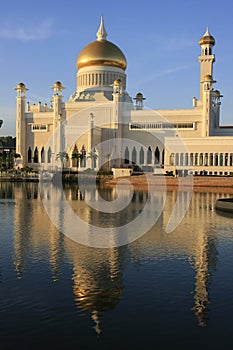 Sultan Omar Ali Saifudding Mosque, Bandar Seri Beg