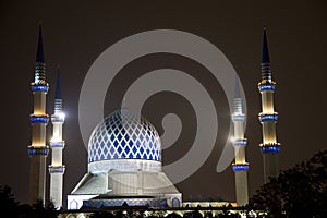 Sultan Salahuddin Abdul Aziz Shah Mosque