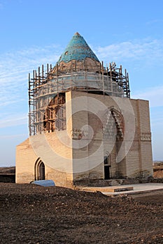 Sultan Tekes Tomb is located in Turkmenistan.