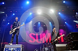 SUM 41