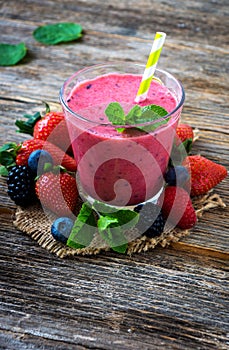 Summer berries smoothie