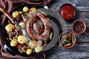 Summer dinner: roasted sausage and young potato