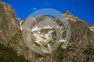 Letní krajina Vysokých Tater v okolí Zeleného Plesa. Tatranský národní park, Slovensko