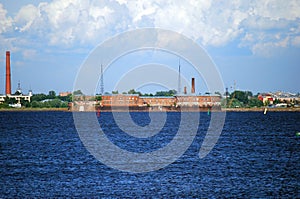 Summer landscape with a ring ROAD. Fort Peter 1 on the Neva Bay.