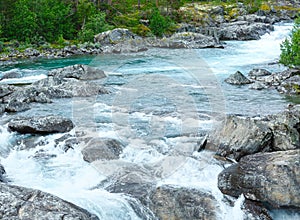 Summer mountain river waterfalls (Norge)