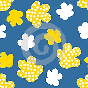 Summer seamless pattern with simple spotted flowers. Retro floral print for fabric, paper, T-shirt in 1970s style. Groovy vector