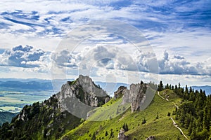 Letný pohľad na Veľkú Fatru na Slovensku.