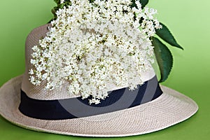 Summerhat with flowers