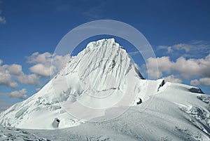 Summit Alpamayo