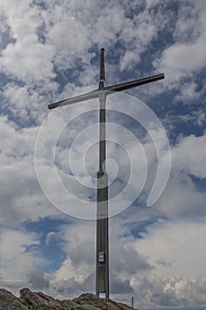 Summit cross