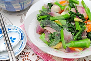 Sumptuous Chinese style vegetables photo
