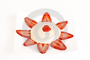 Sun with strawberries slices and cream
