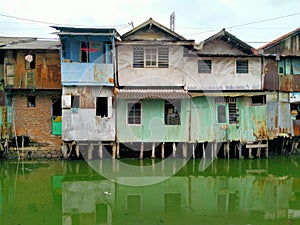 Sungai Duri, Roxy mas, JThe atmosphere of a densely populated settlement standing on the river