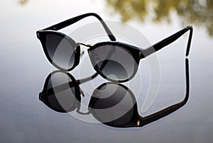 Sunglasses reflection
