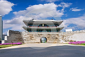 Sungnyemun gate Namdaemun Market in Seoul, South korea