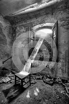 Sunlight on chair (black and white)